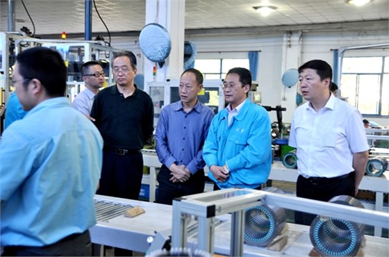 徽省出入境檢驗檢疫局副局長程愈強一行來皖南電機調(diào)研指導工作 徽省出入境檢驗檢疫局副局長程愈強一行來皖南電機調(diào)研指導工作