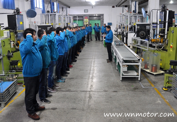 皖南電機班前會又添新內(nèi)容 皖南電機班前會又添新內(nèi)容