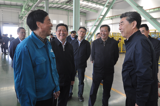 安徽省常務(wù)副省長(zhǎng)鄧向陽(yáng)來皖南電氣調(diào)研 安徽省常務(wù)副省長(zhǎng)鄧向陽(yáng)來皖南電氣調(diào)研